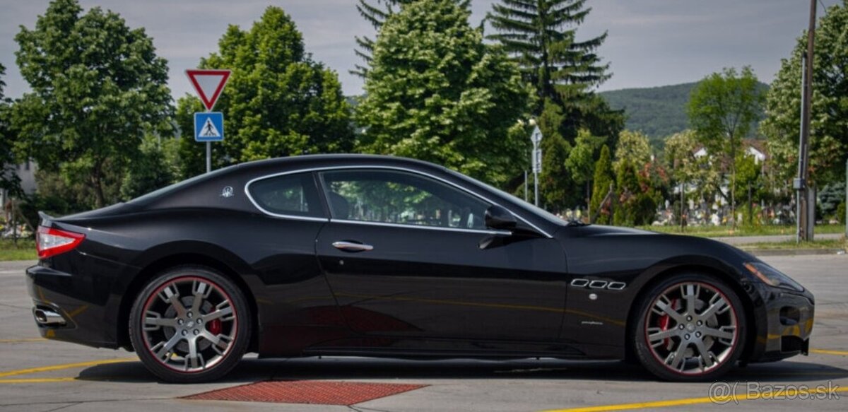 Maserati GranTurismo S 4.7 V8 - 3