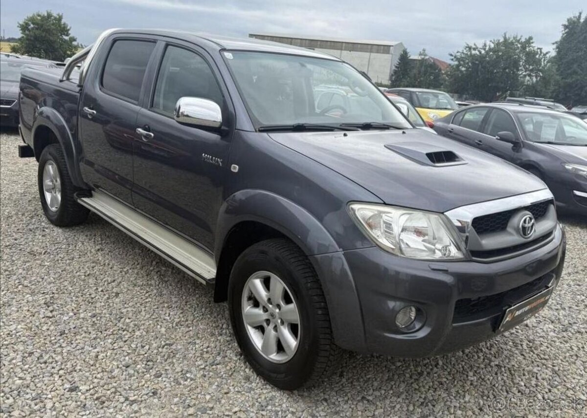 Toyota Hilux 3,0 D-4D AUTOMAT 4X4 126kW nafta automat 127 kw