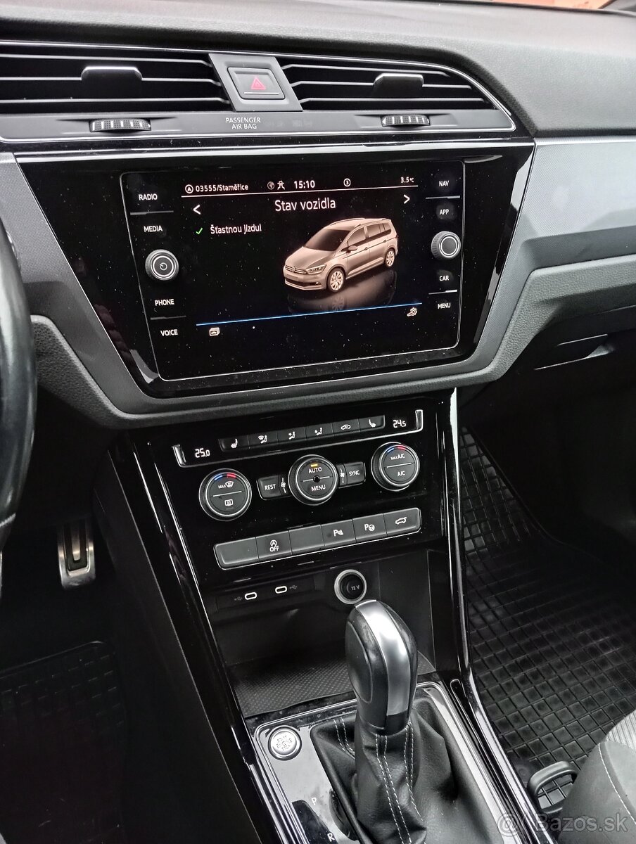 VW Touran R-Line, 7 místný DSG - 3