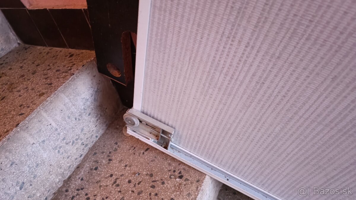 celozrkadlové posuvné panely dverí - 3