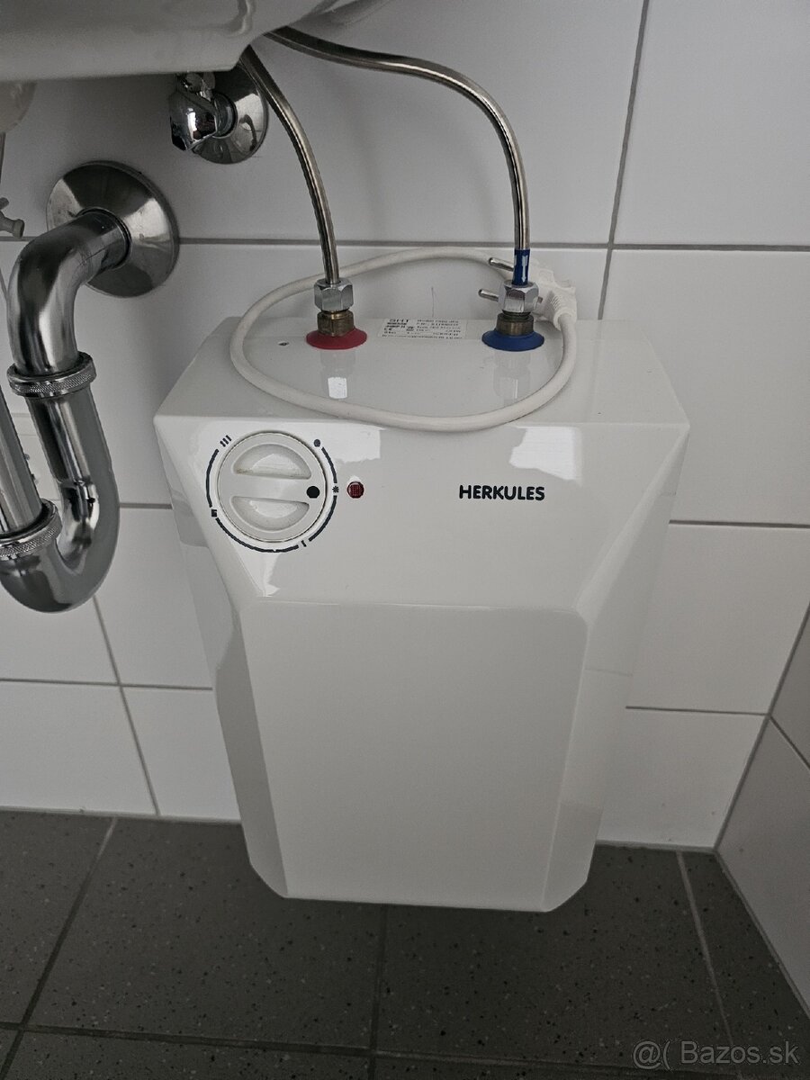 Umývadlo s batériou a s prietokovym ohrievačom - 3