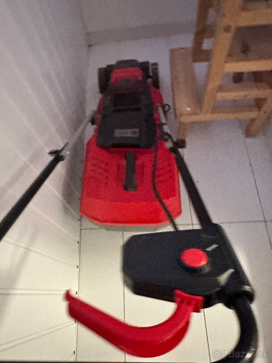 kosacky 2 ks , pila 1 ks, baterie vsetky ks - 3