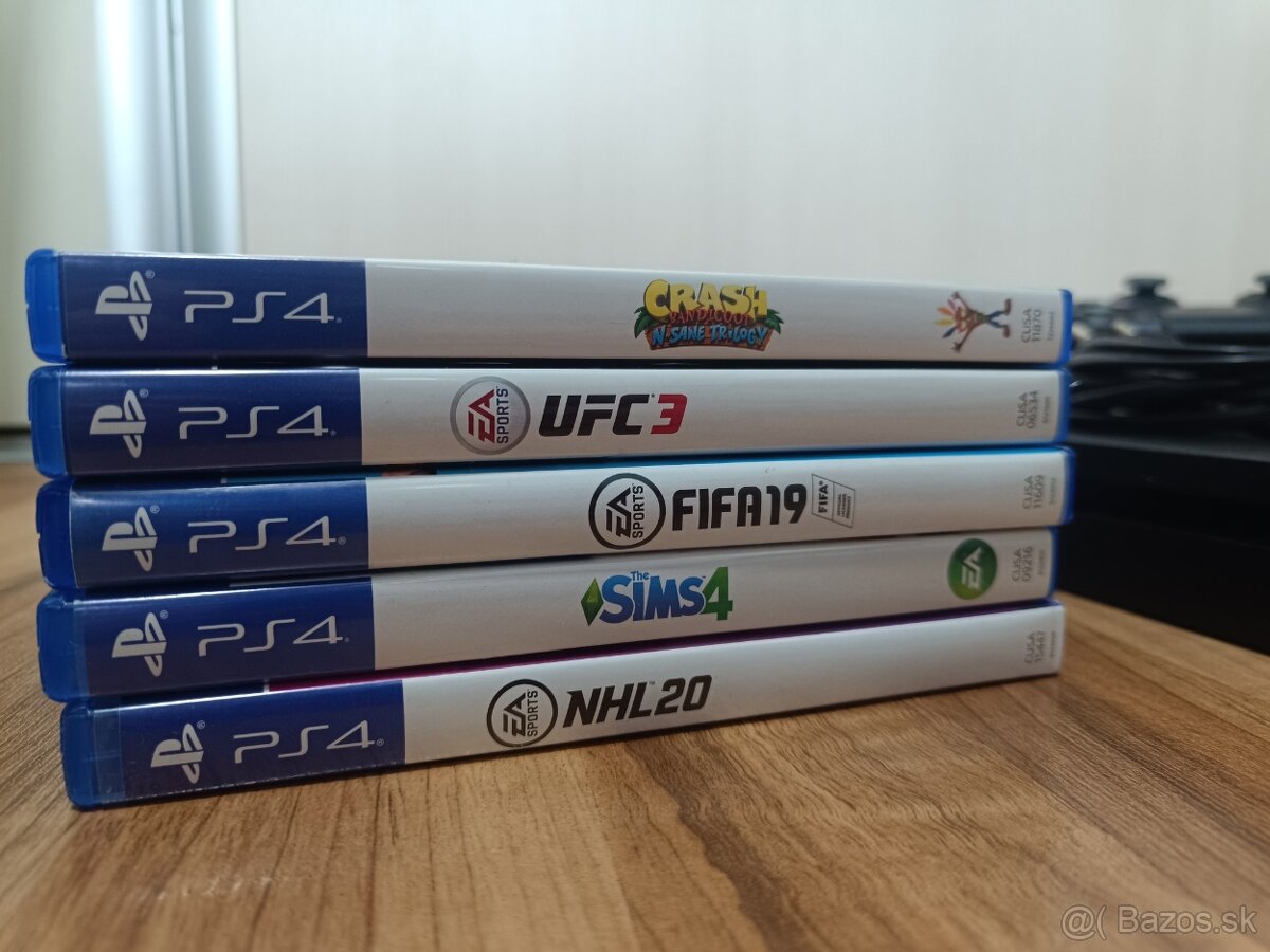 Predám hernú konzolu Playstation 4 Slim - 3