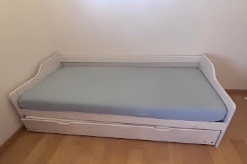 Posteľ s 2. výsuvnou posteľou +2 madrace-drevo masiv-150€ - 3