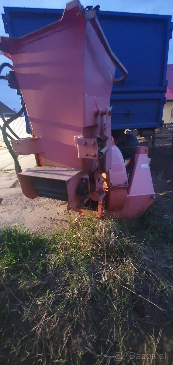 Predam stiepkovac,drvic konarov - 3