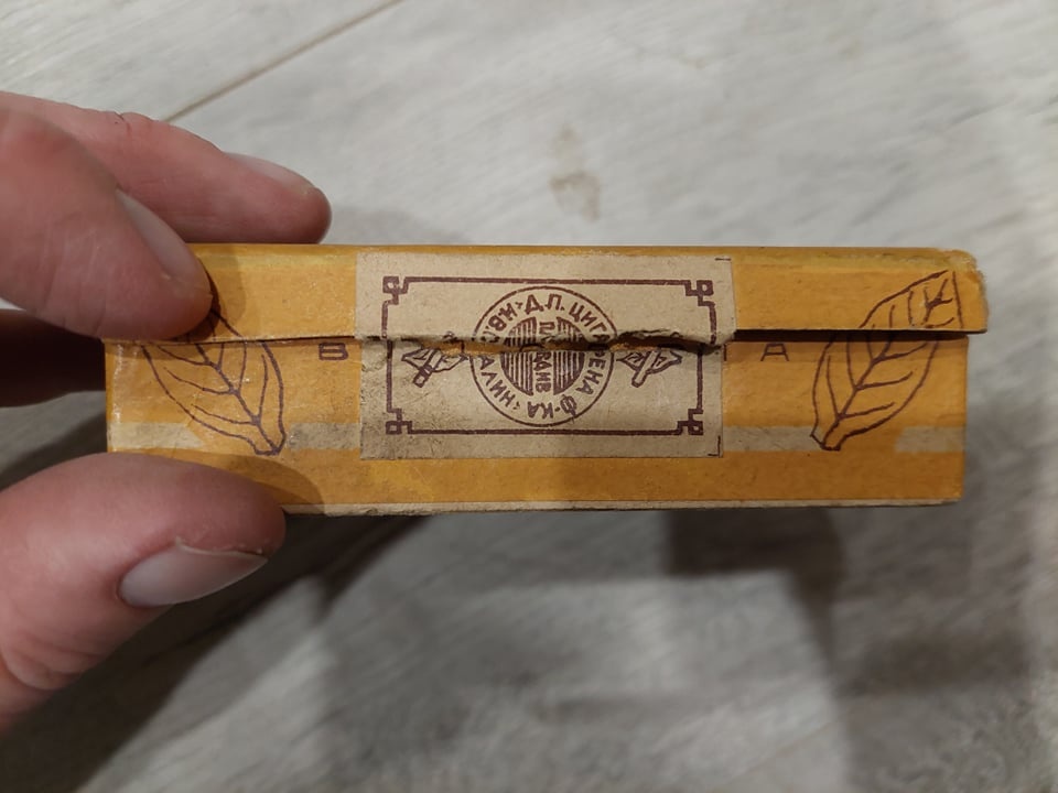 Predám zberateľskú krabičku na tabak - 3