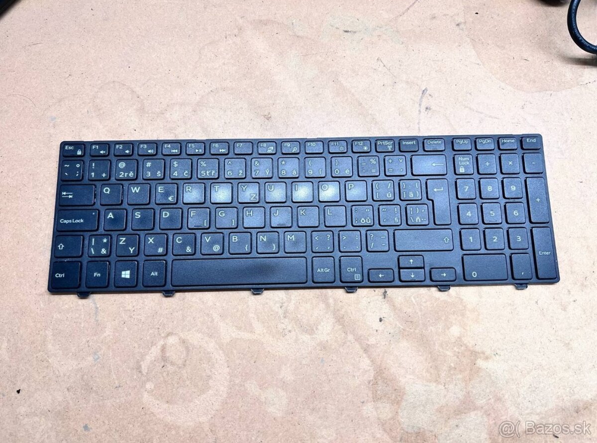 Predám klávesnicu na notebook Dell 0V08FW - 3