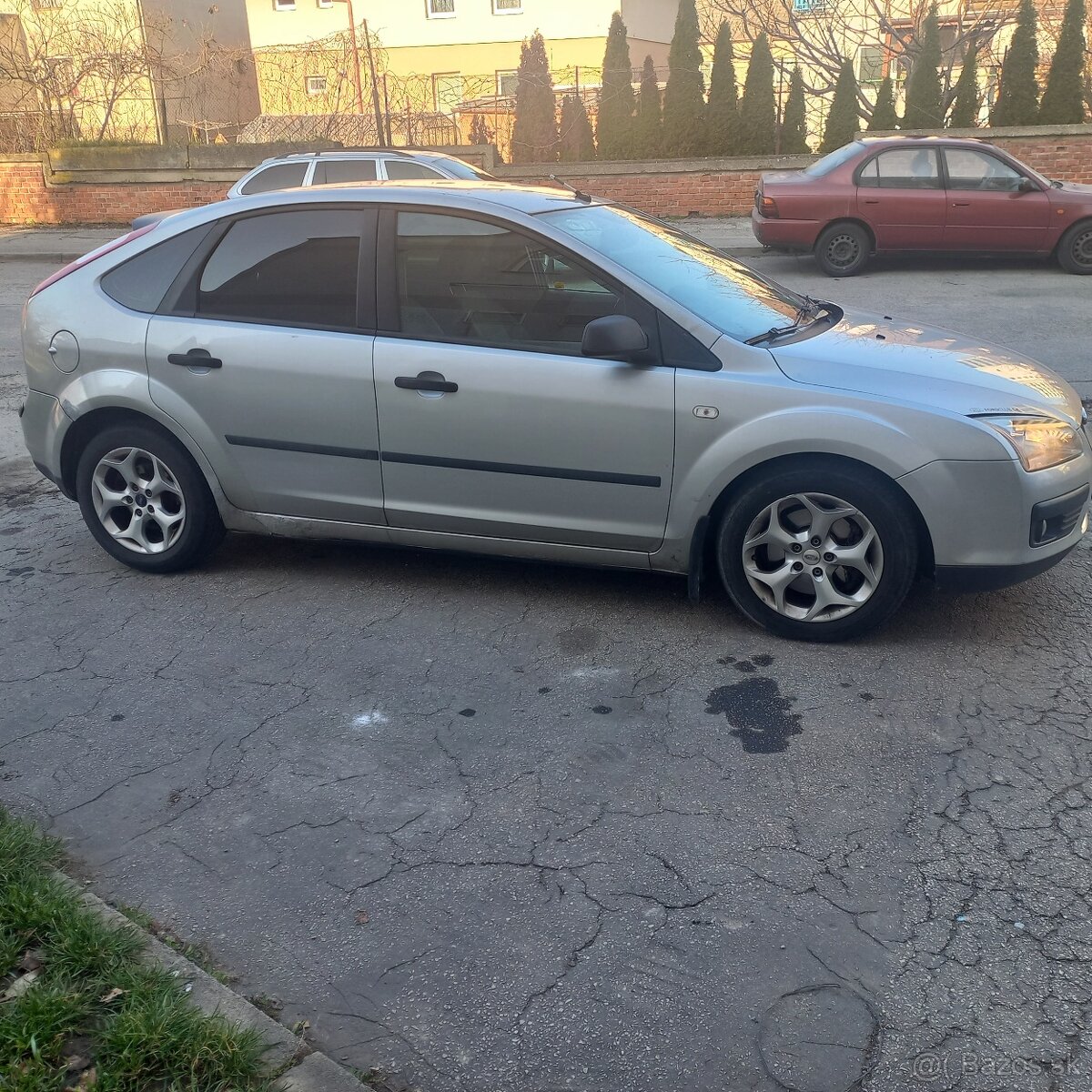 Predám Ford Focus 1.8tdci - 3