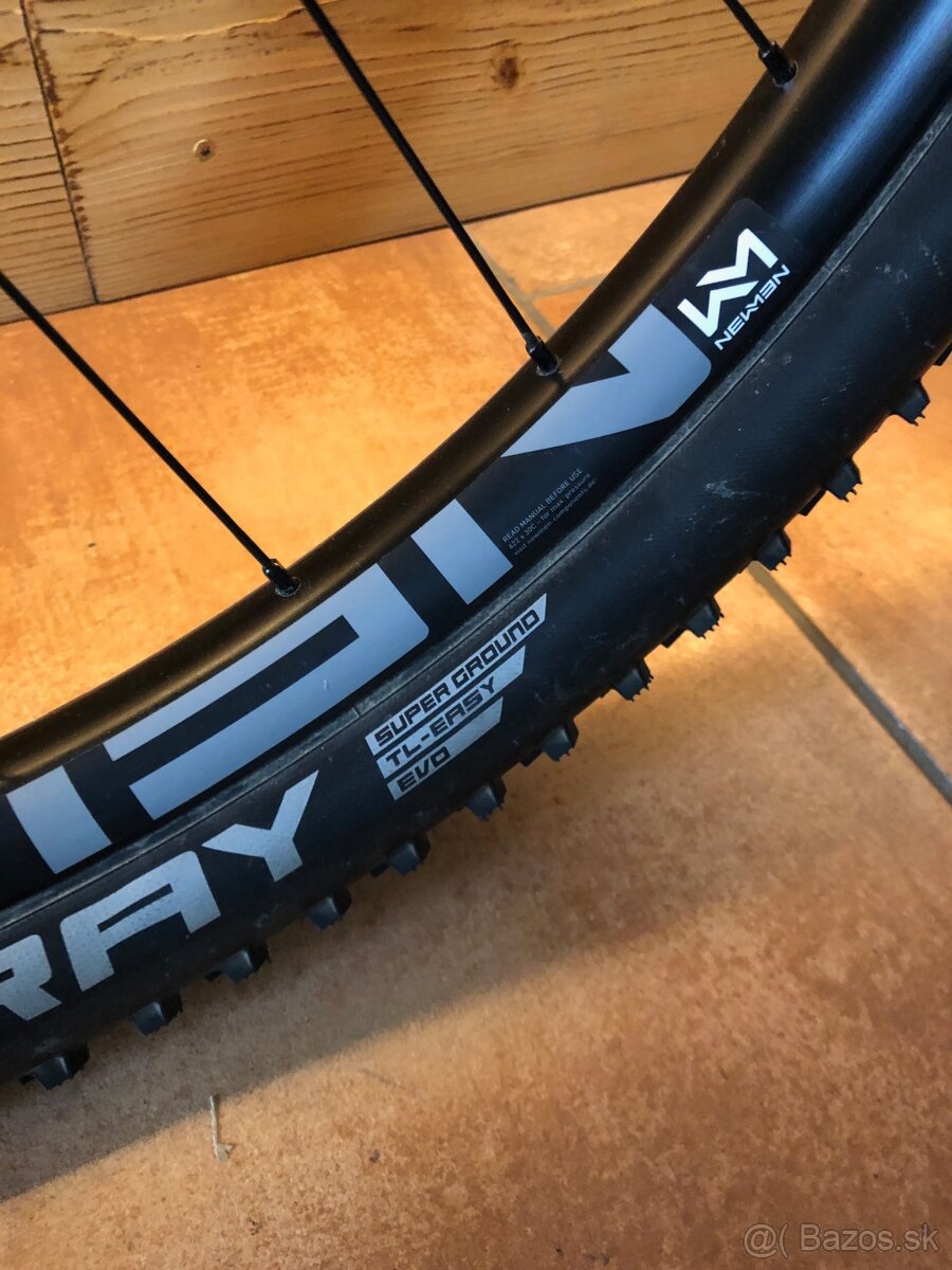 Predné koleso NEWMEN Evolution A30 (2023) - 3