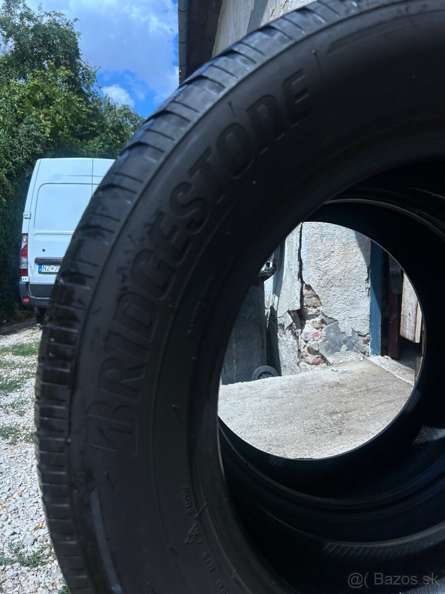 Bridgestone Blizak LM 005. 265/60/18”-114H - 3