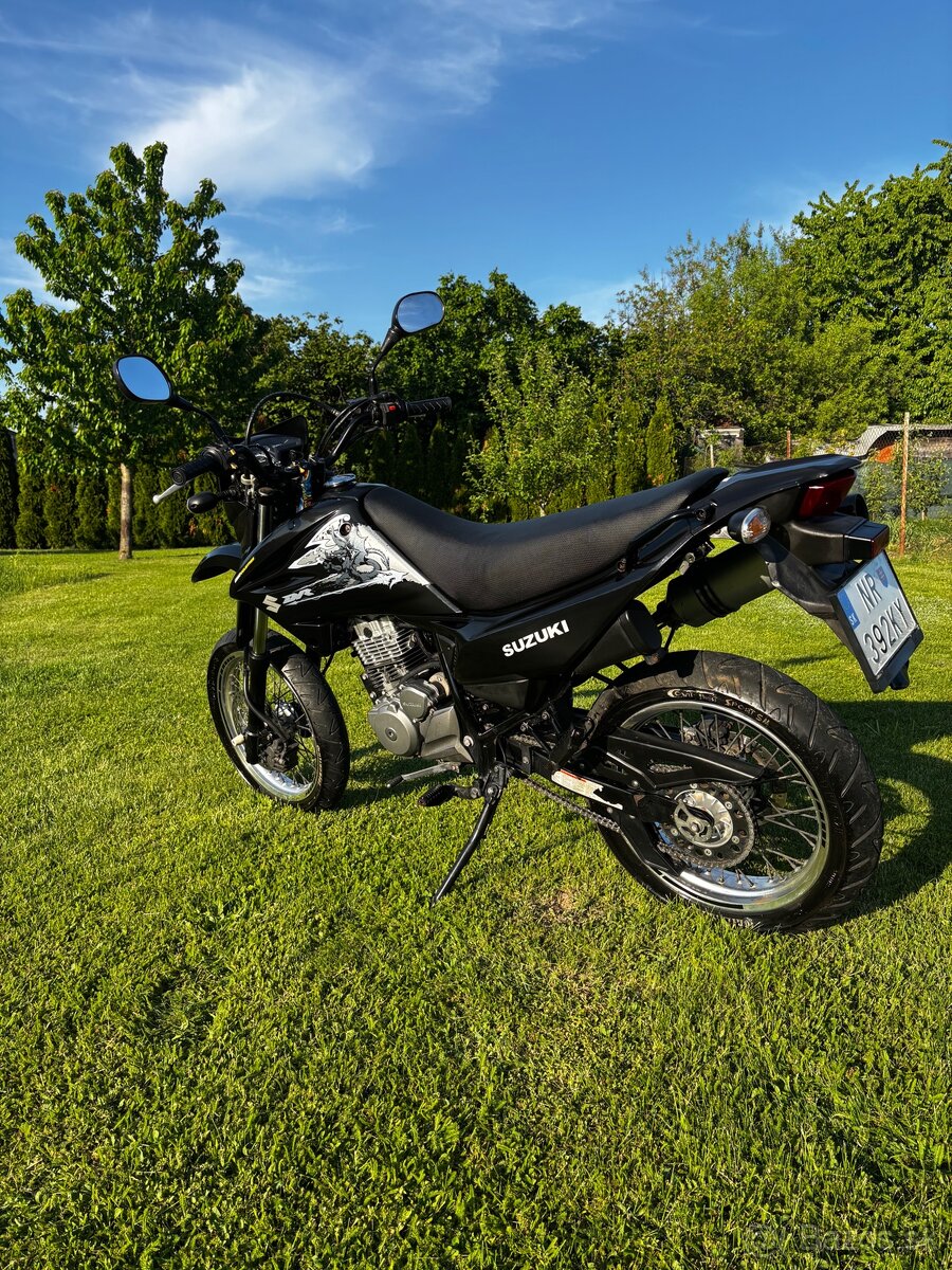 Suzuki DR 125 SM