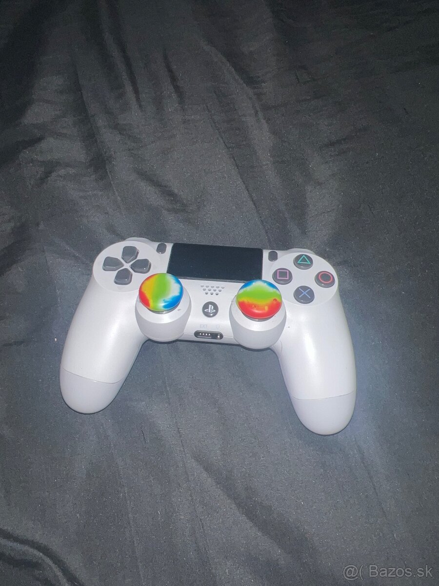 Ps4 pro +5 hier, 2 ovládače - 3