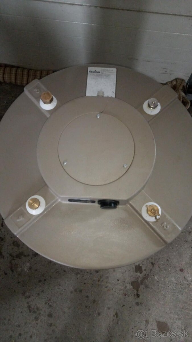 Nerezový bojler 110L - 3