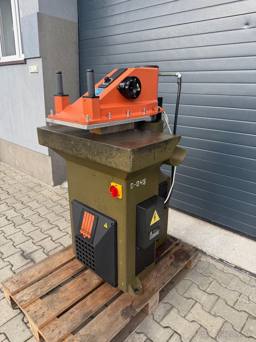 Atom SE 16 vysekávací stroj Hydraulická řezačka Svit Sandt - 3