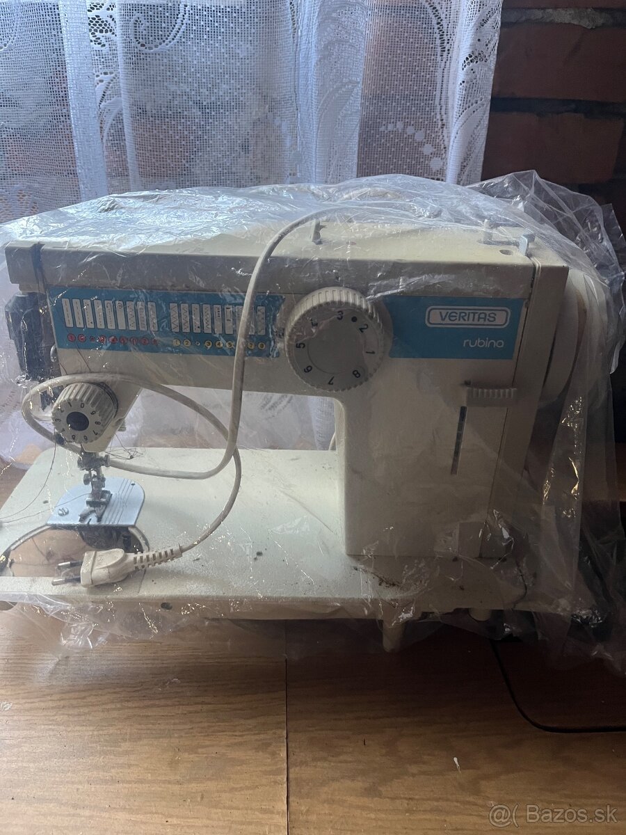 Šijací stroj +stolik - 3