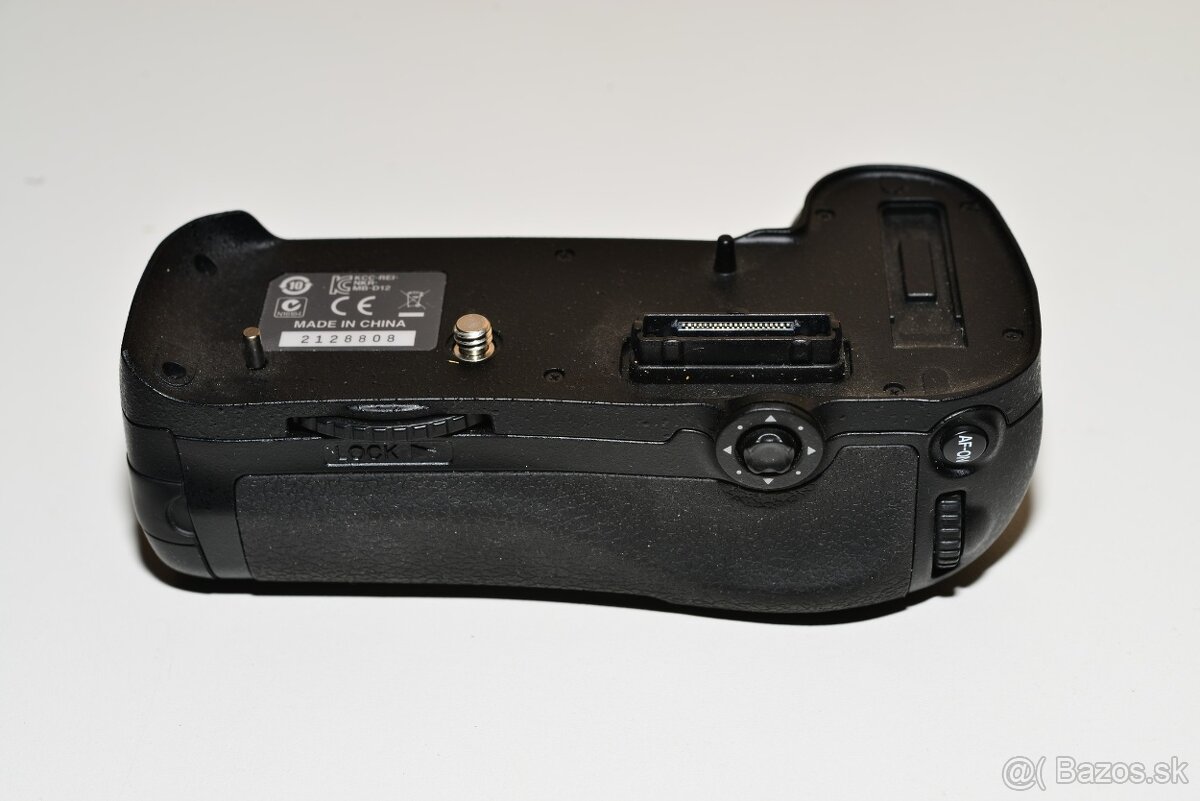 Battery Grip Nikon MB-D12 - 3