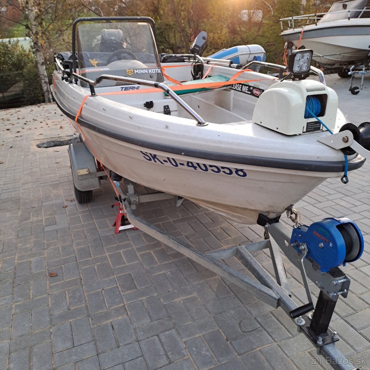 Motorový čln TERHI 410 - 3