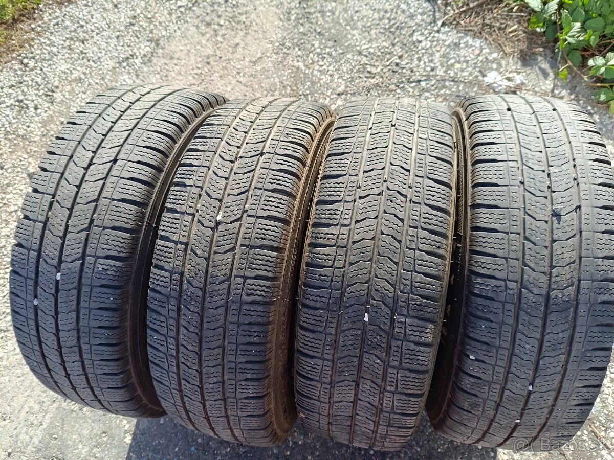 Predám zimné pneu na diskoch - 3