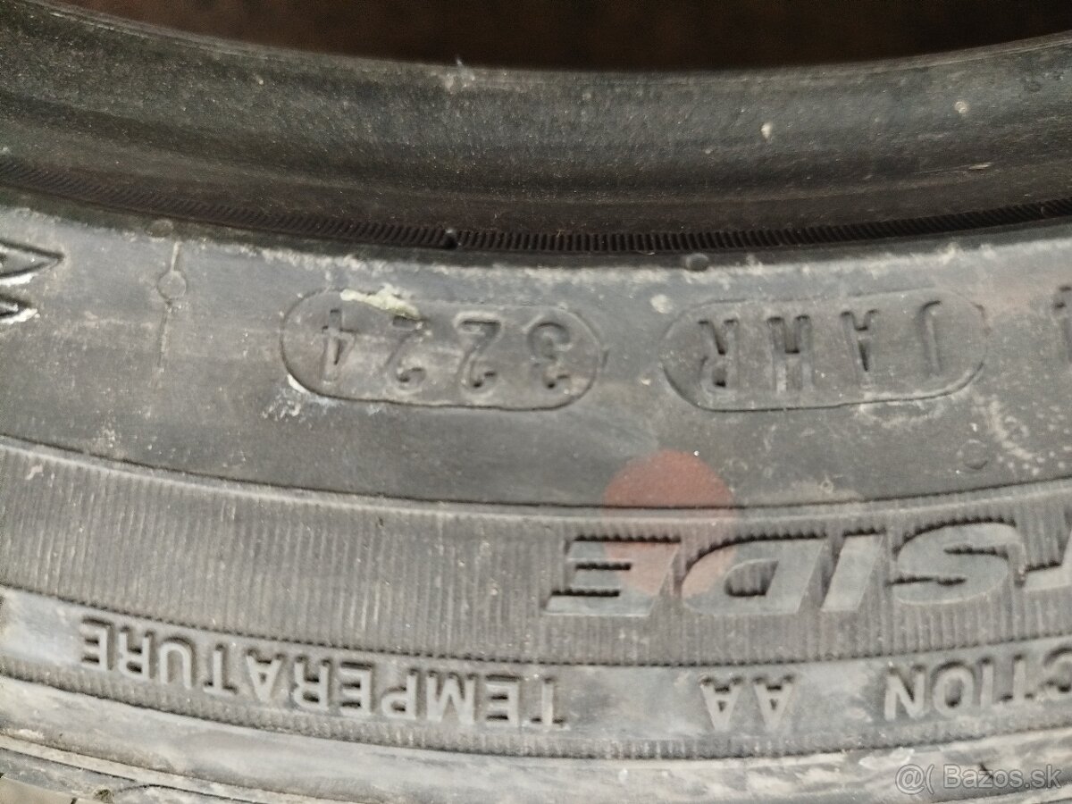 205/50R17 - 3