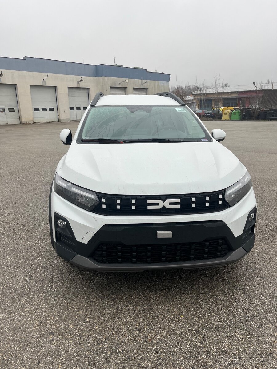 NOVÁ DACIA JOGGER TCE 110 5 miest - 3