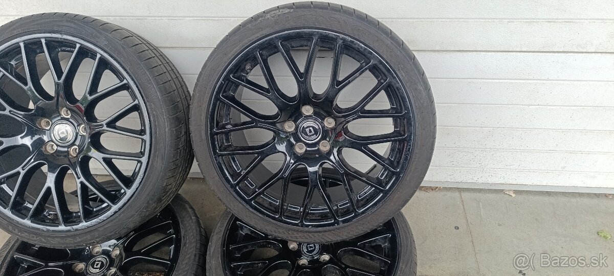 5x114,3 235/35ZR19 - 3
