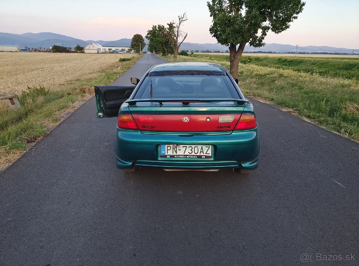 Mazda 323fba - 3