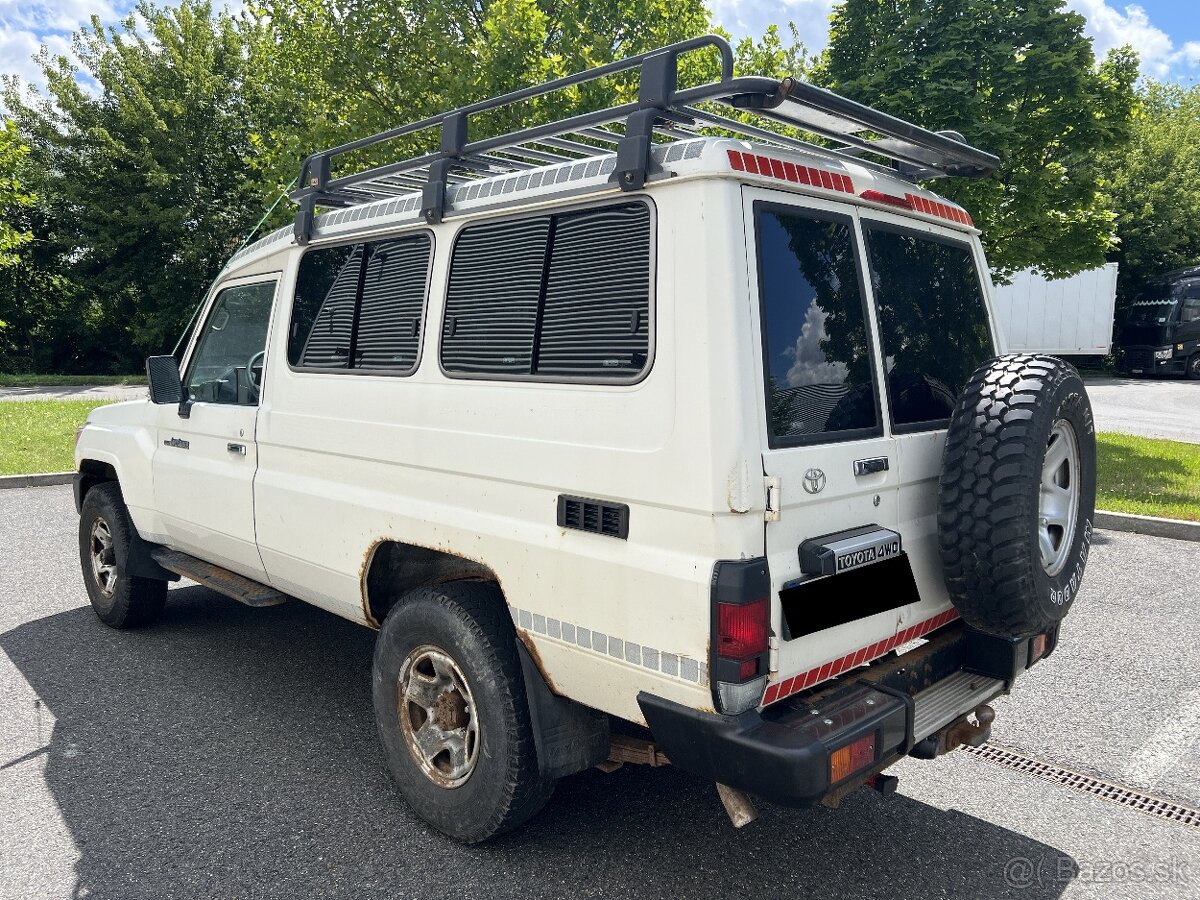 Toyota Landcruiser HZJ 78 - 4.2D, ARB kompresor, uzávěrky