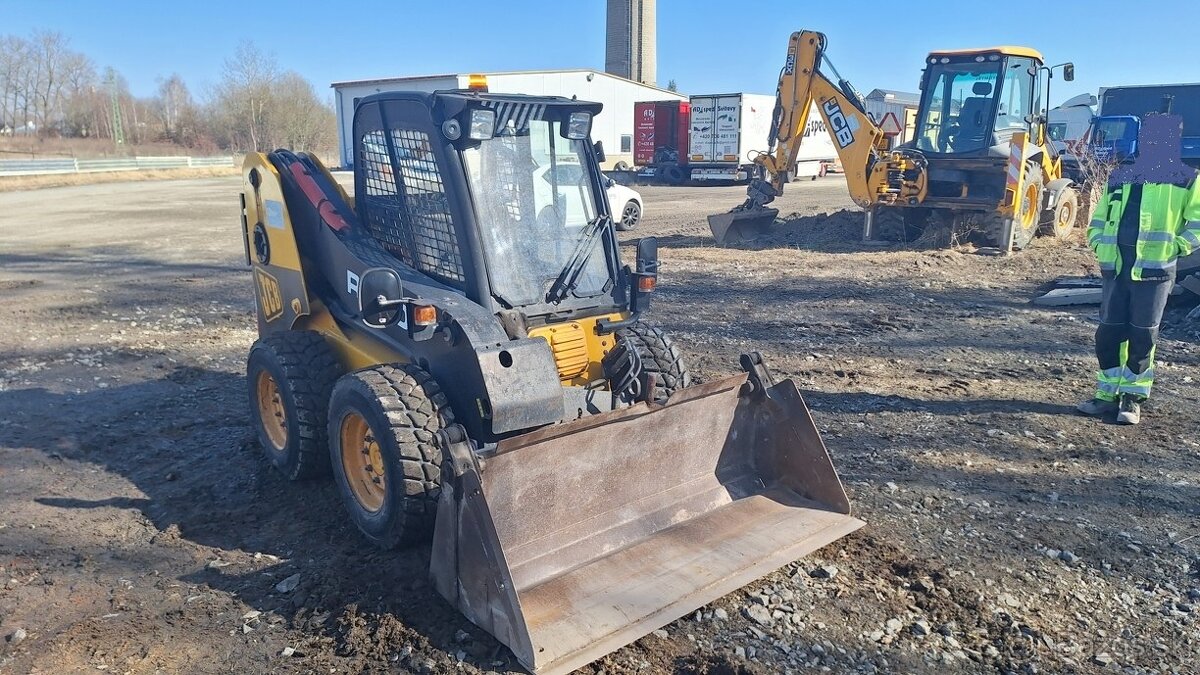 JCB R190 - smykem řízený nakladač - 3