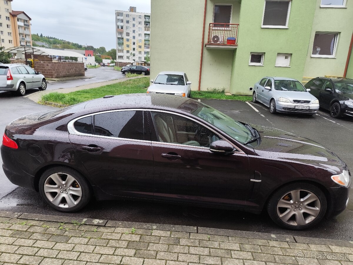 Predám Jaguár XF 3,0 6v.155kw - 3