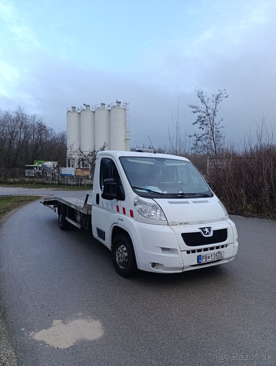 Predám odtahovy special do 3,5t - 3