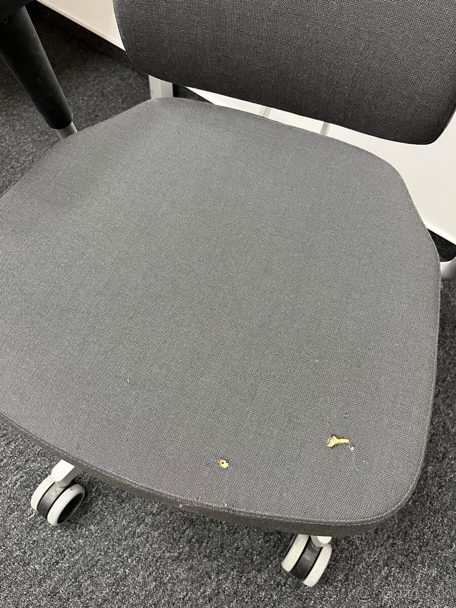 Kancelárska stolička - 3