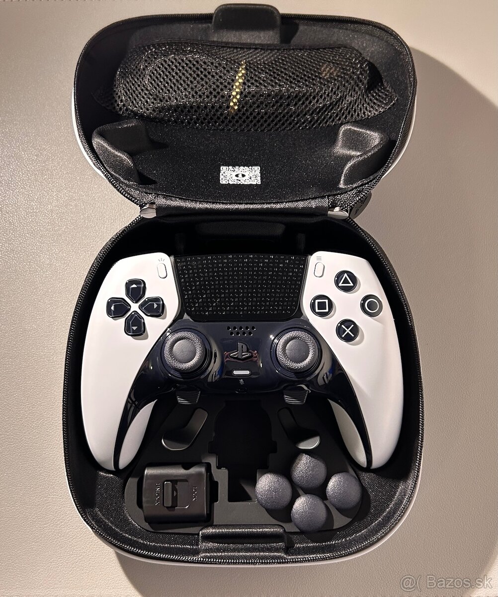 PlayStation 5 DualSense Edge Wireless Controller - White - 3