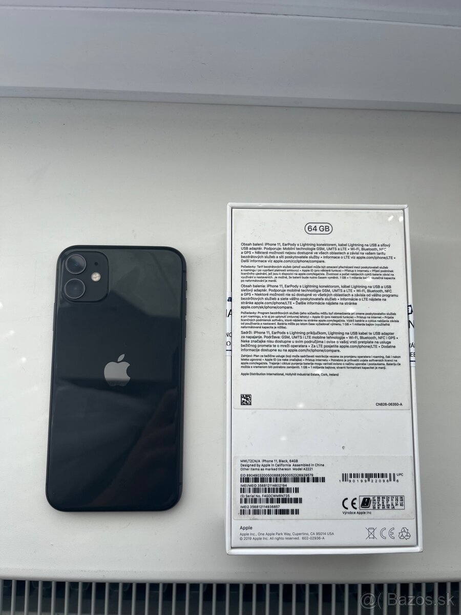 Apple iPhone 11 Čierny TOP Stav - 3
