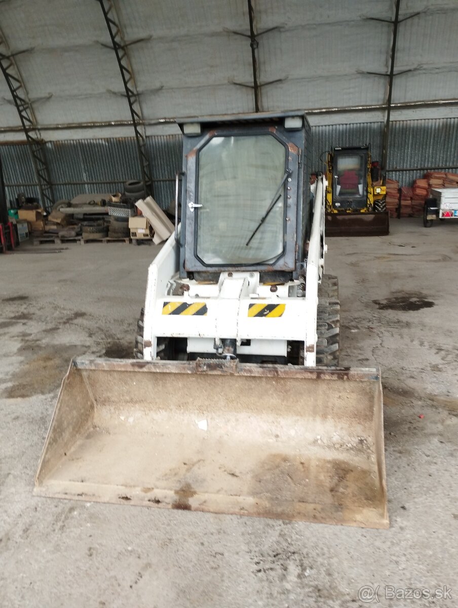 Smykom riadený nakladač Bobcat 753 - 3