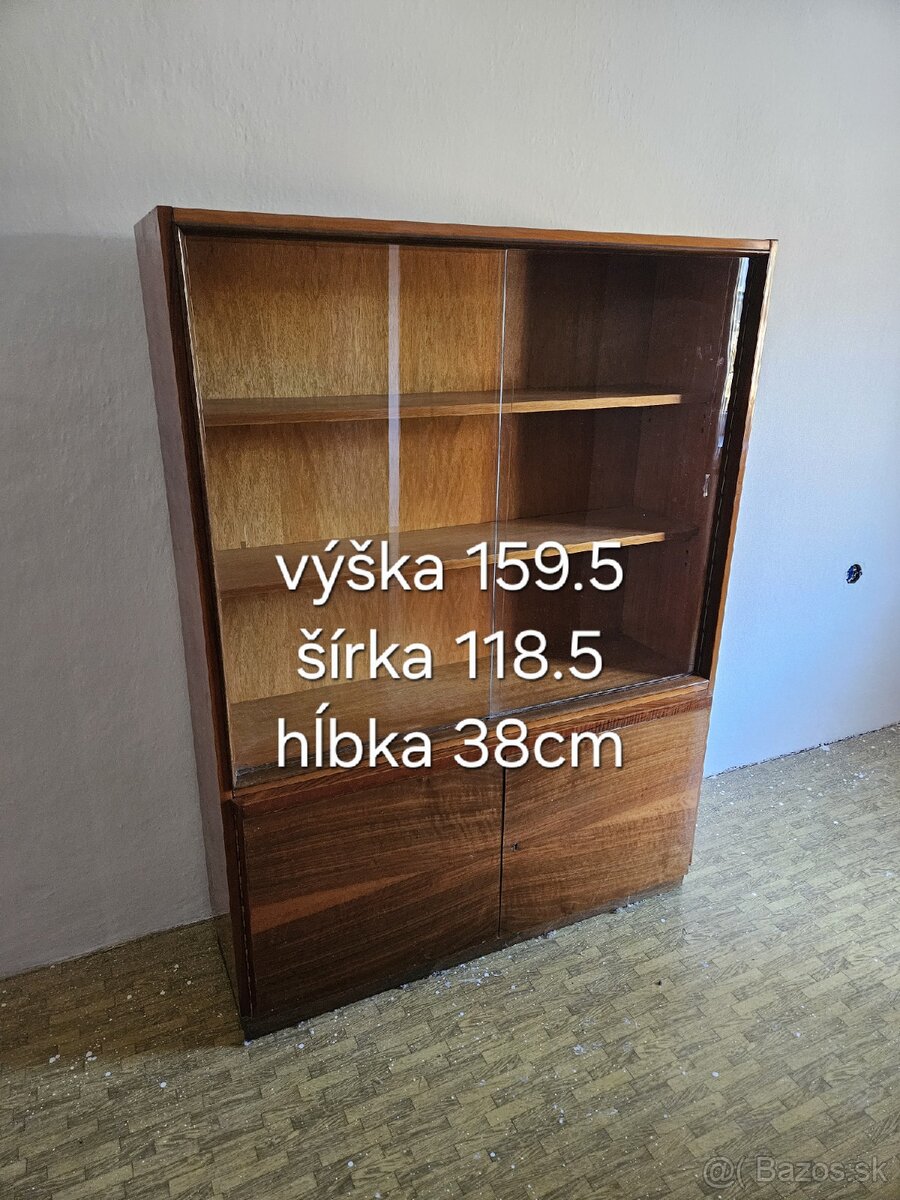 Drevená knižnica orech - 3