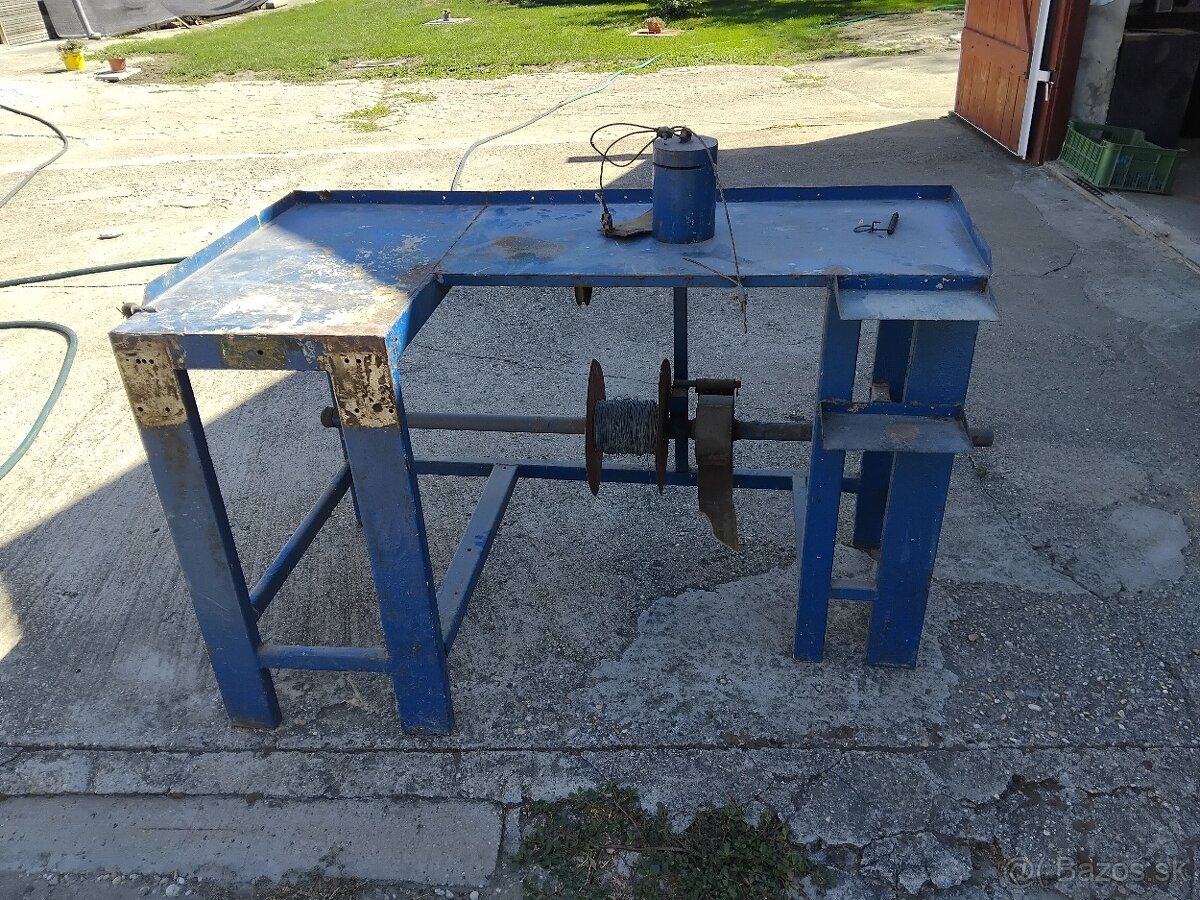 Kovovy pracovny stol - 3