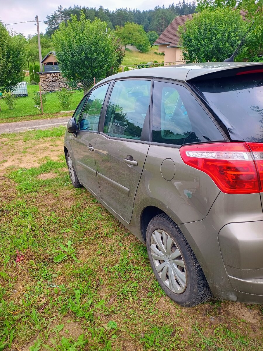 Predám Citroen C4 Picasso - 3