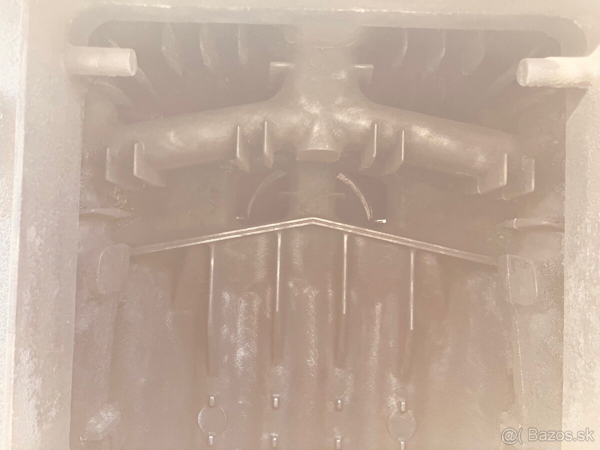 Viadrus U26 používaný len jednu sezónu model 2009 - 3