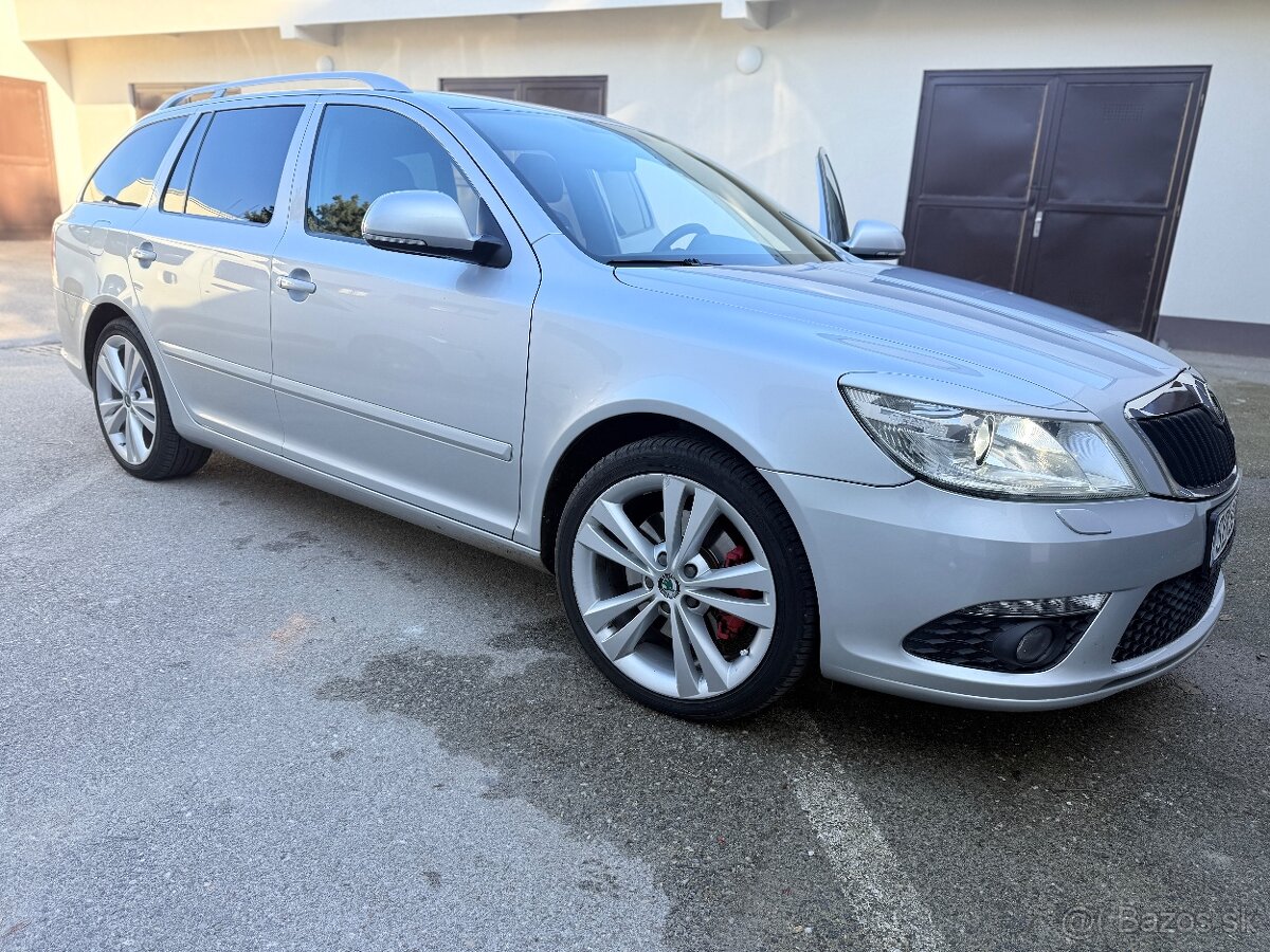 Škoda Octavia combi RS 147 KW benzín DSG 6 r.2012 - 3