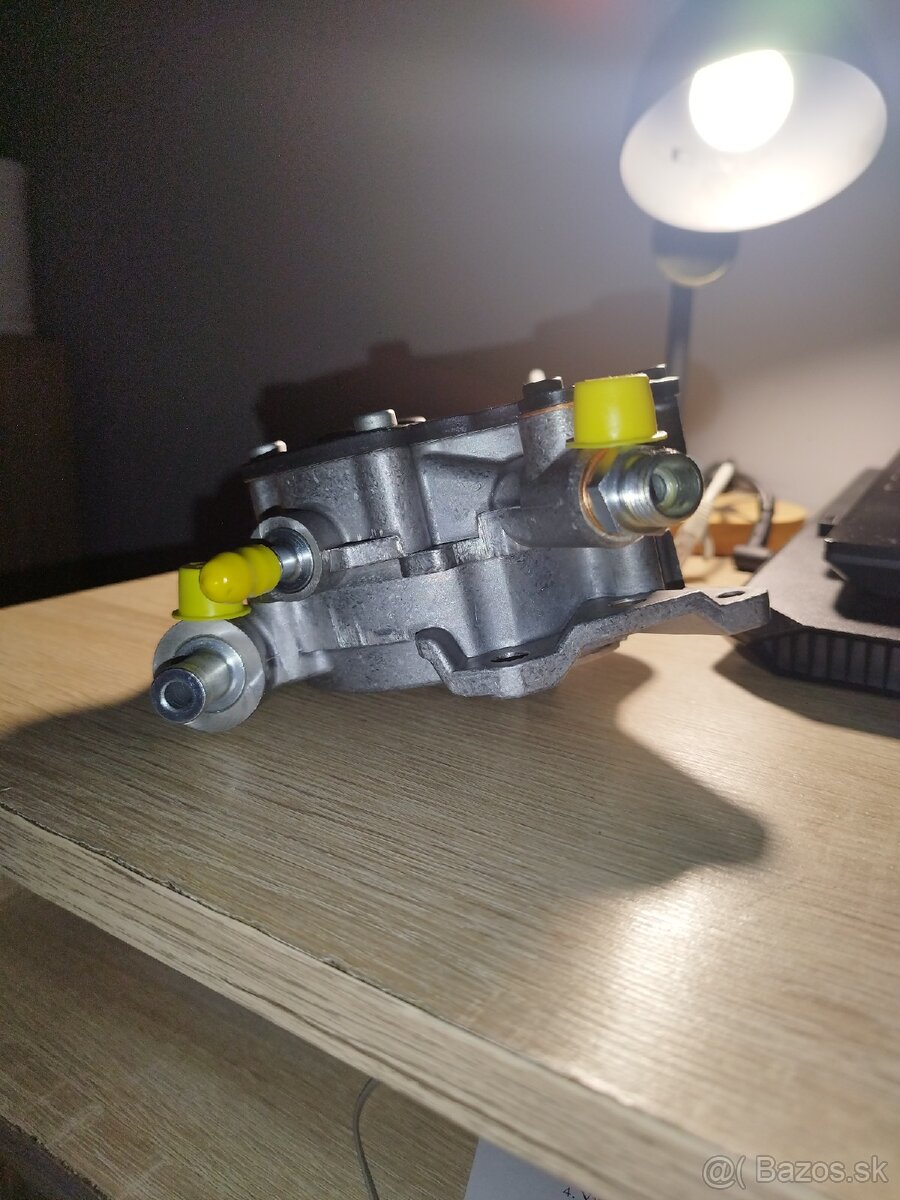 Vákuové čerpadlo brzdového systému ERA 559014 - 3