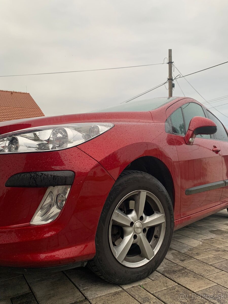 Predám Peugeot 308 1.6 benzín - 3