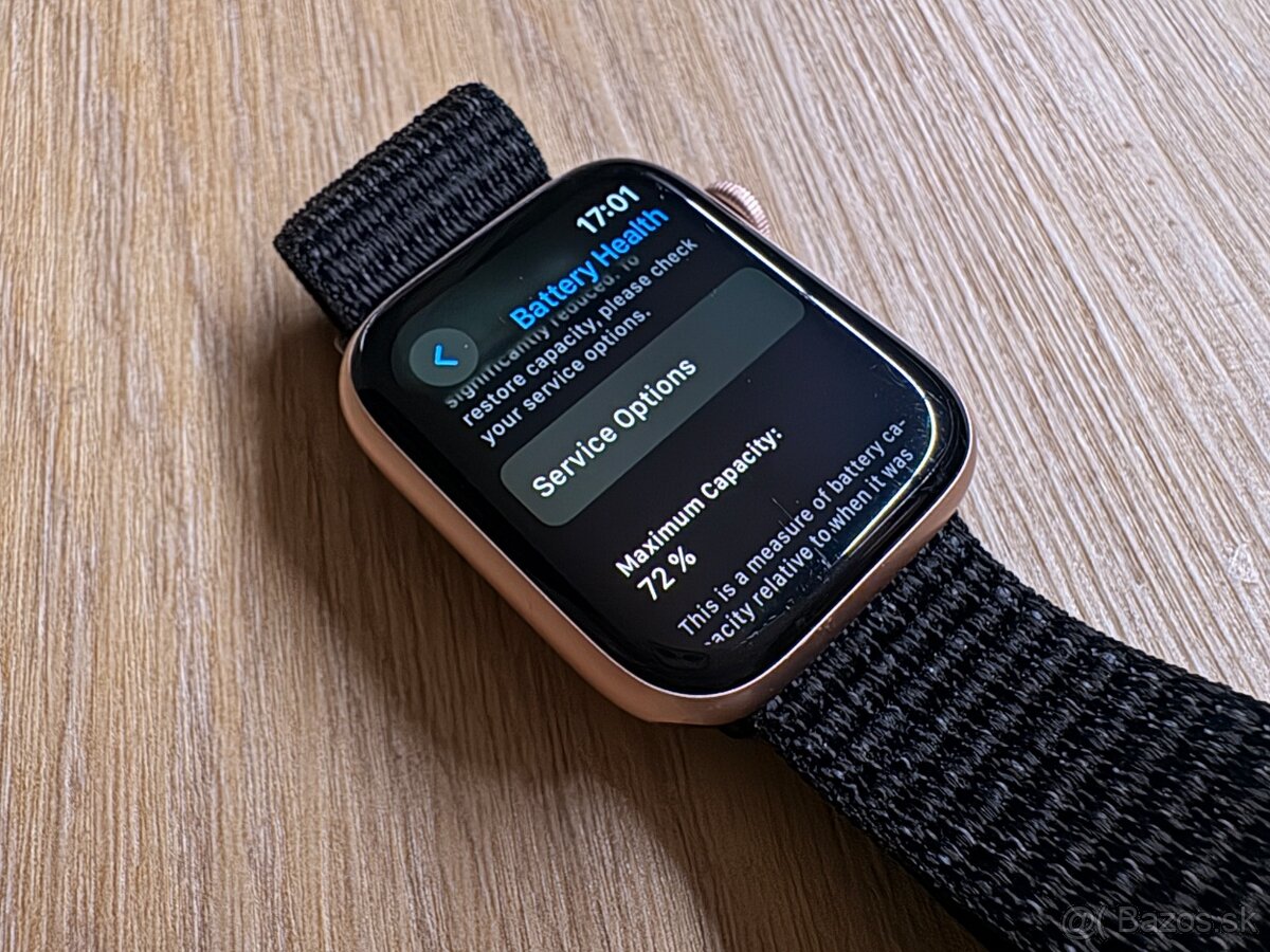 Apple Watch 4, Gold Aluminium, 44mm - 3