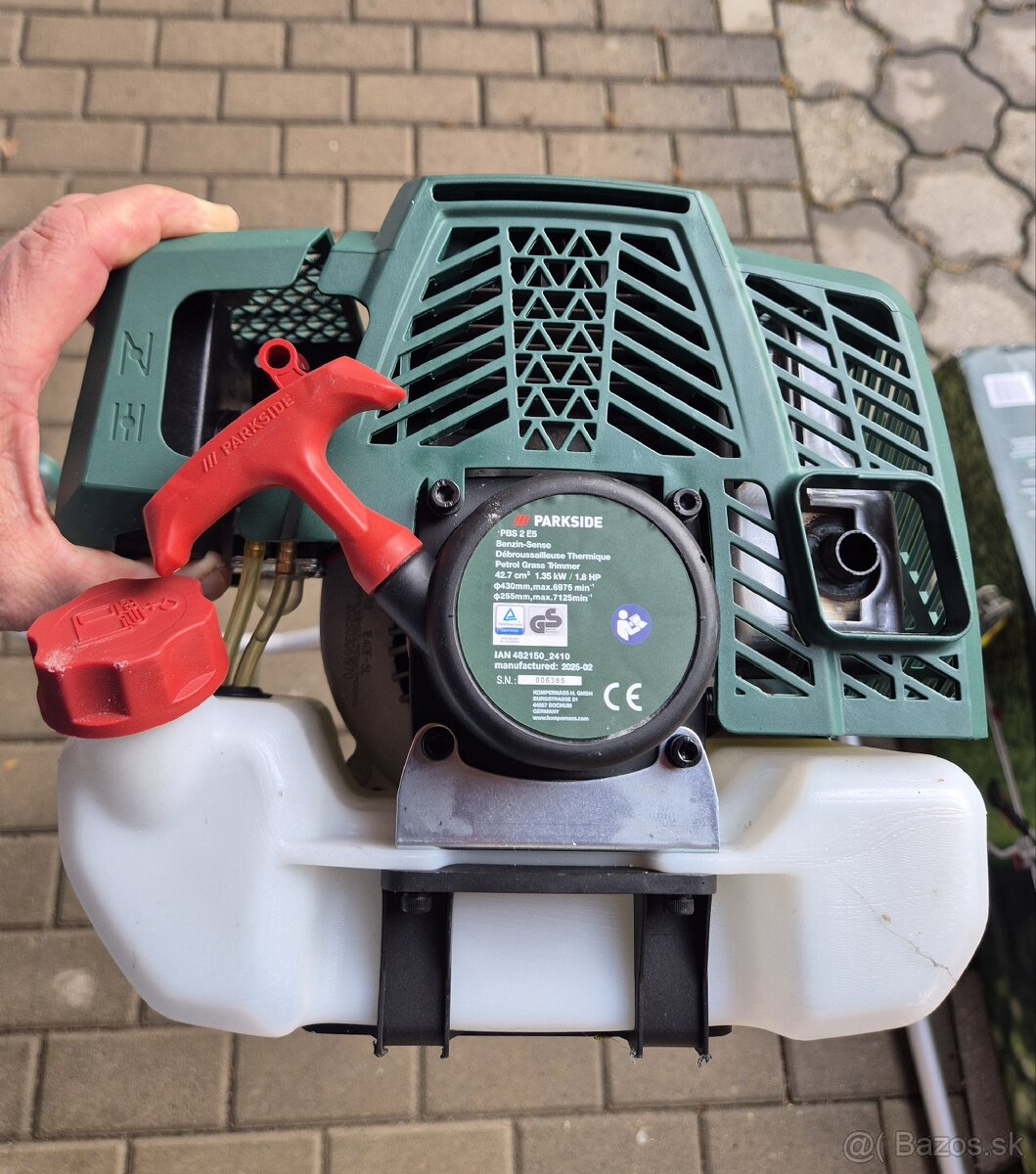 Predám benzínový krovinorez - vyžínačku PARKSIDE PBS 2 E5 - 3