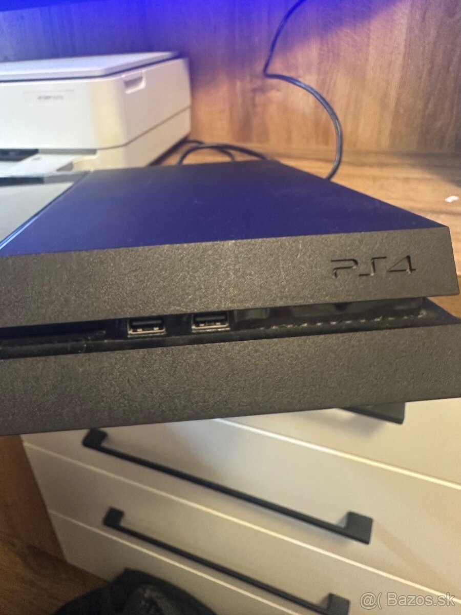 PS4 500GB - 3