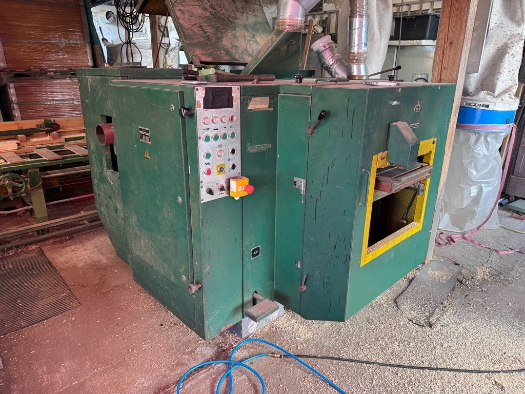 hoblovačka TOS FWC 50,2 štorstranna freza - 3