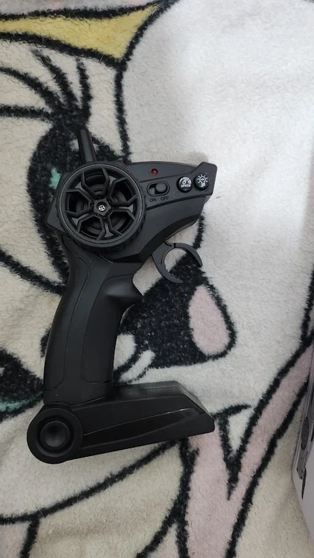 RC Auto Drift Racing 1:24 – Kompletný set s príslušenstvom - 3