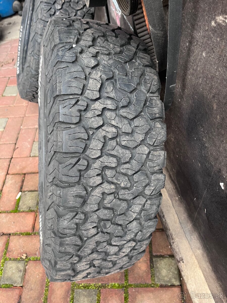 Bf Goodrich 245/60 r17 - 3