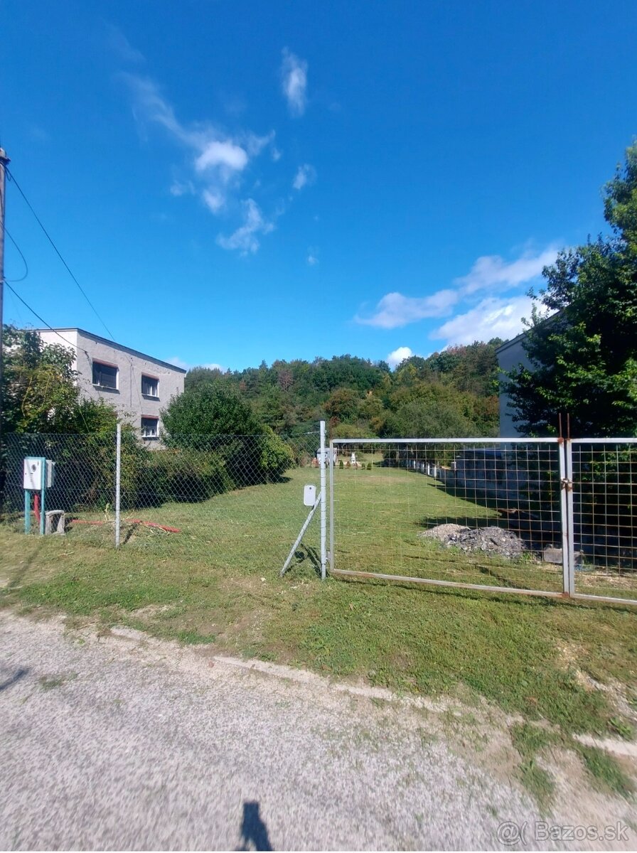 Predám stavebný pozemok v Hradišti okres Partizánske. - 3