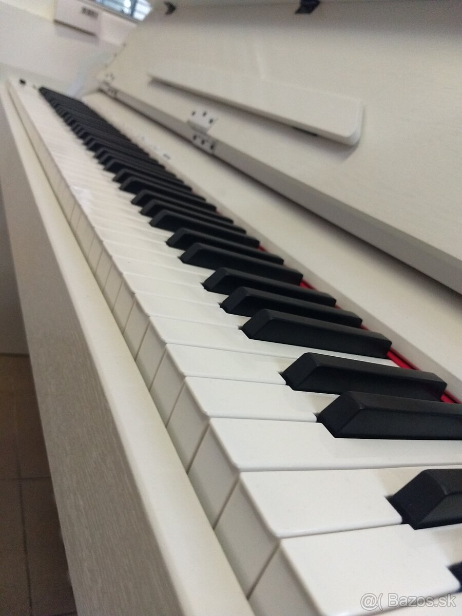 Predám biele digitálne piáno - 3