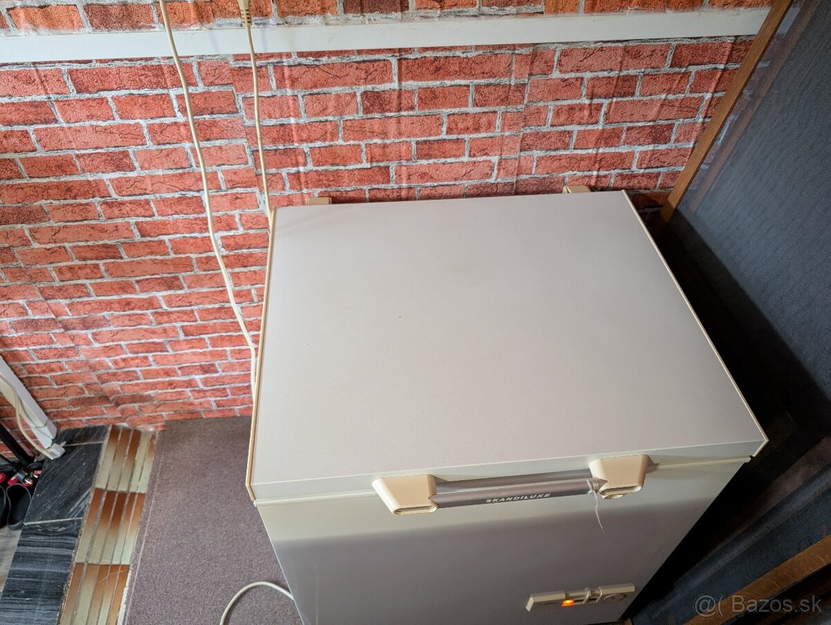 Predam mrazničku-box 200l. - 3